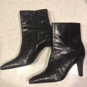 Ann Marino Black Leather Ankle Boots